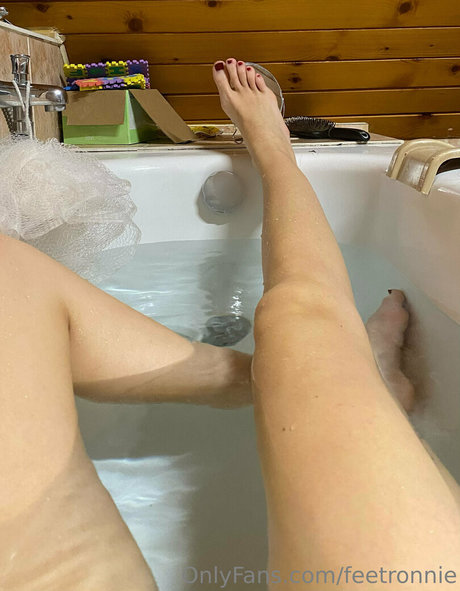 Feetronnie
