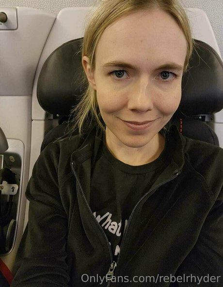 Rebelrhyder