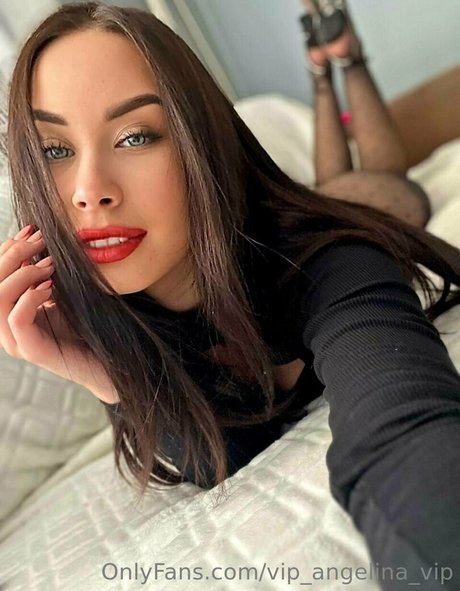 Vipangelinavip