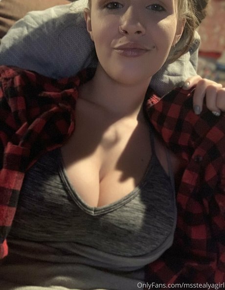 Msstealyagirl