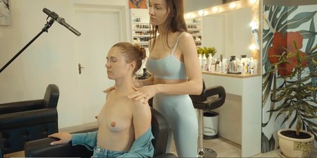 Lady Barbers Asmr