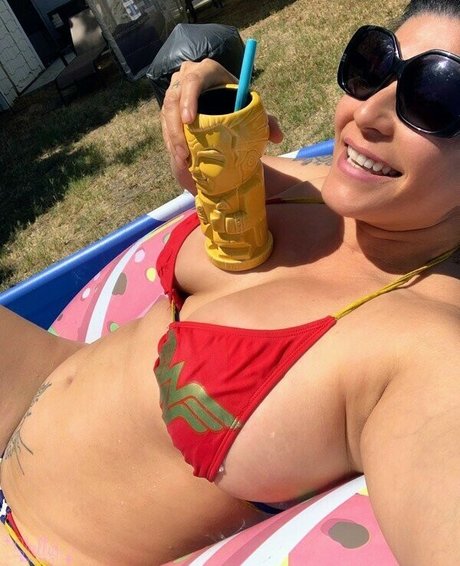 Shelly Martinez