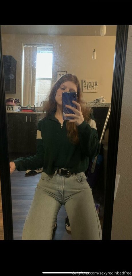 Sexyredinbedfree