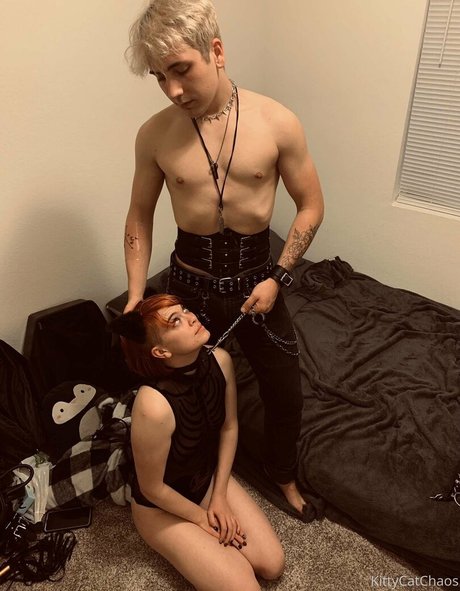 Naughtylittlekitten93