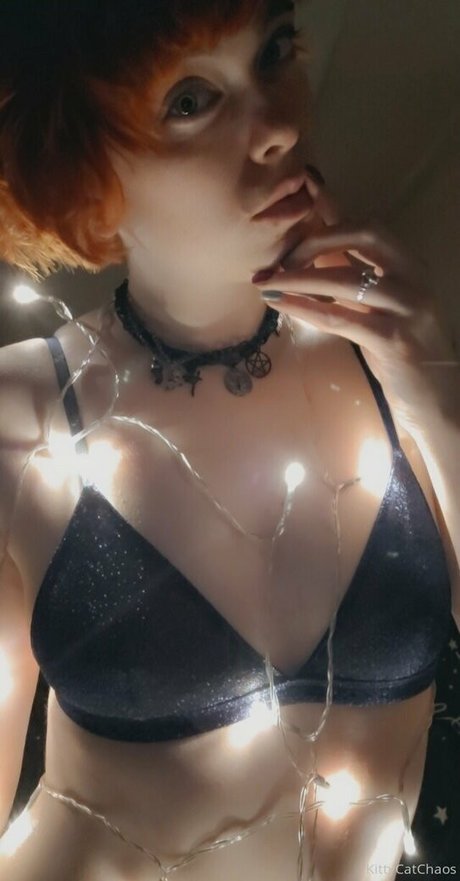 Naughtylittlekitten93