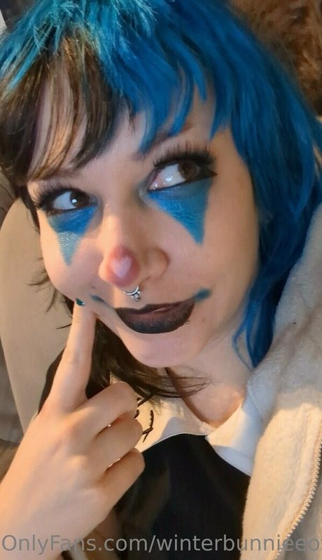 Winterbunnieeoffree