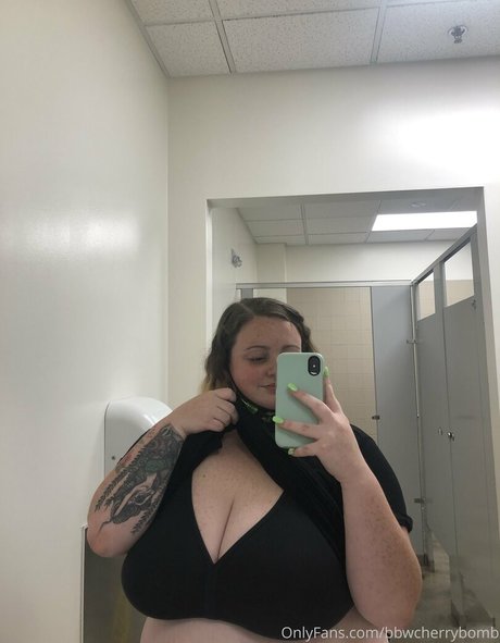 Bbwcherrybomb