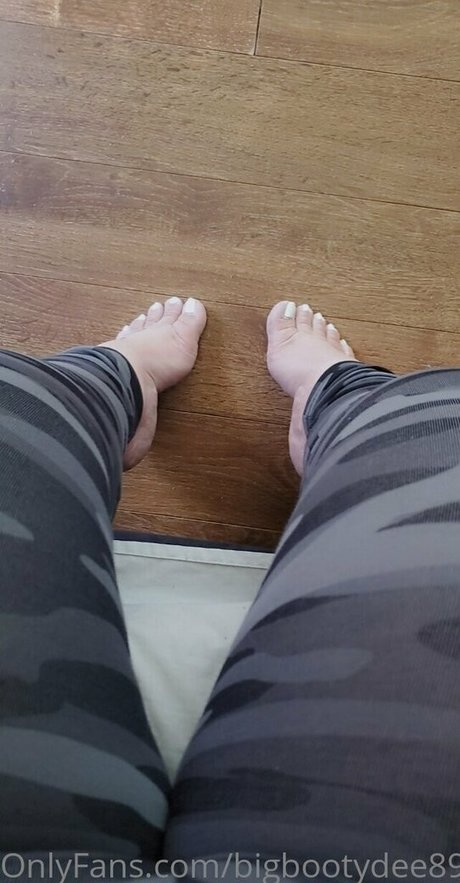 Bigbootydee89