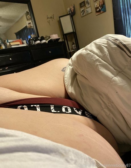 Jenniebooty87