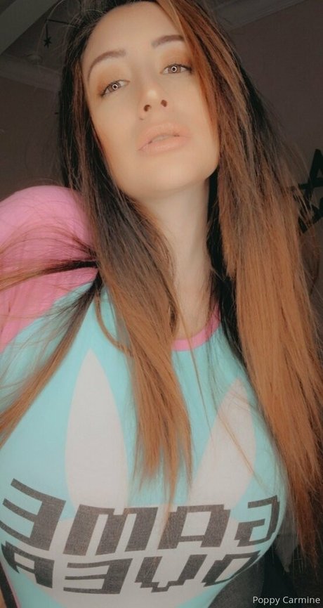 Poppycarminexxx