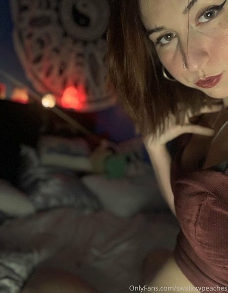 Swallowpeaches