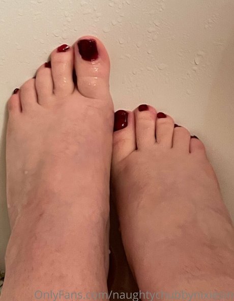 Naughtychubbynixiesin