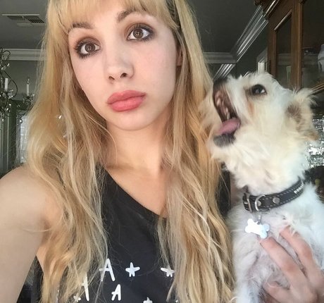 Hannah Marks