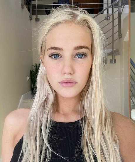 Louisabooysen  nude leaked OnlyFans photo