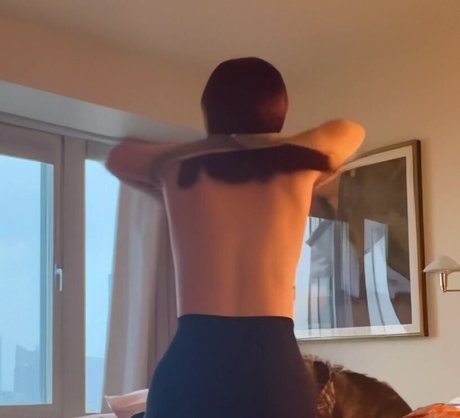 Joanna Jojo Levesque