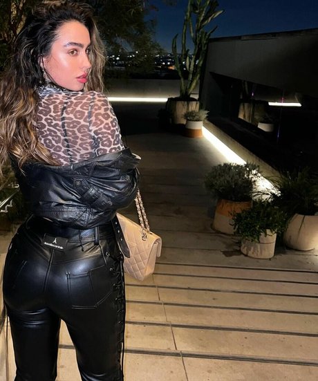 Sommer Ray