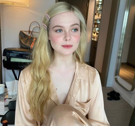Elle Fanning
