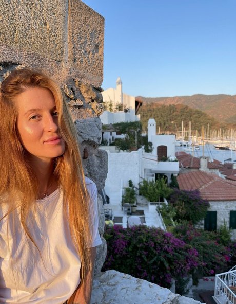 Sleepybeautyasmrfree