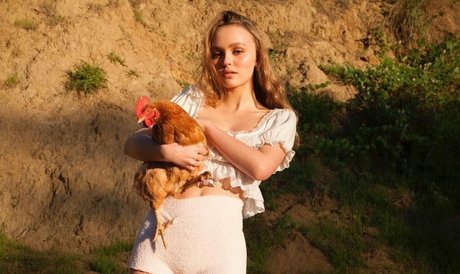 Lilyrose Depp