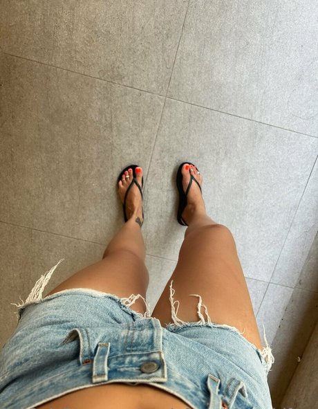 Mariefrenchfeetgirlfree