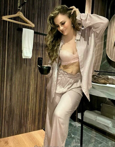 Aura Cristina Geithner