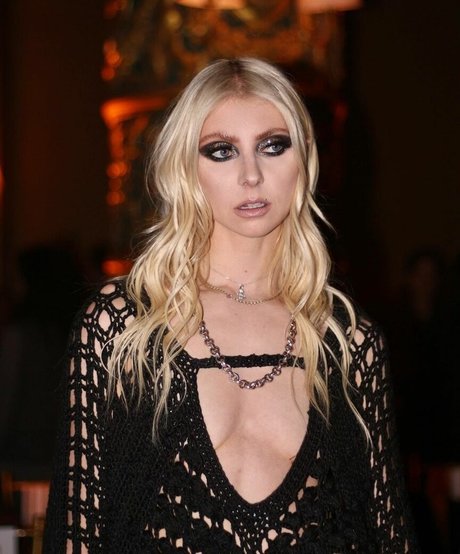 Taylor Momsen