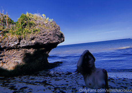 Xmishacrossx