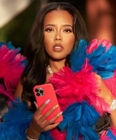 Angela Simmons