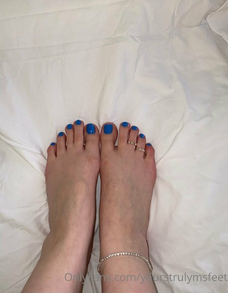 Yourstrulymsfeet