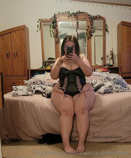 Fatassgoddessfree