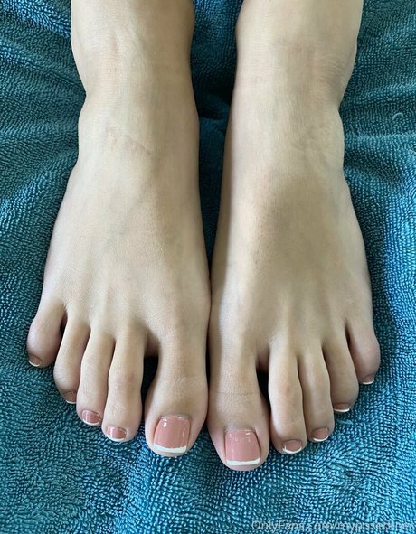 Myposedtoes