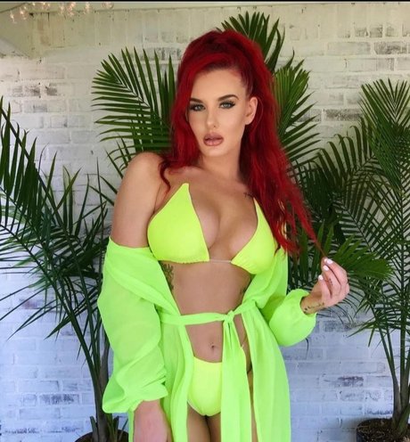 Justina Valentine