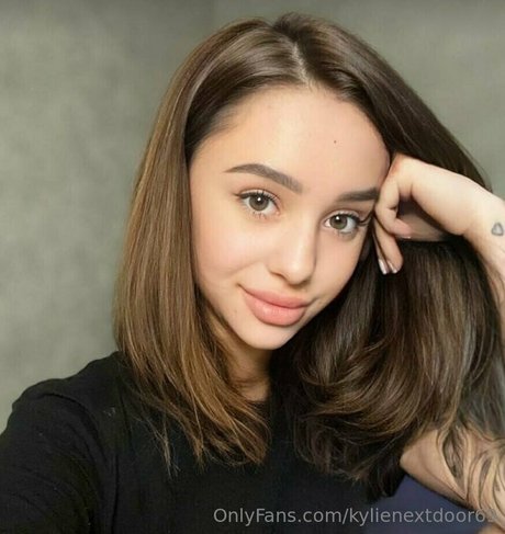 Kylienextdoor69