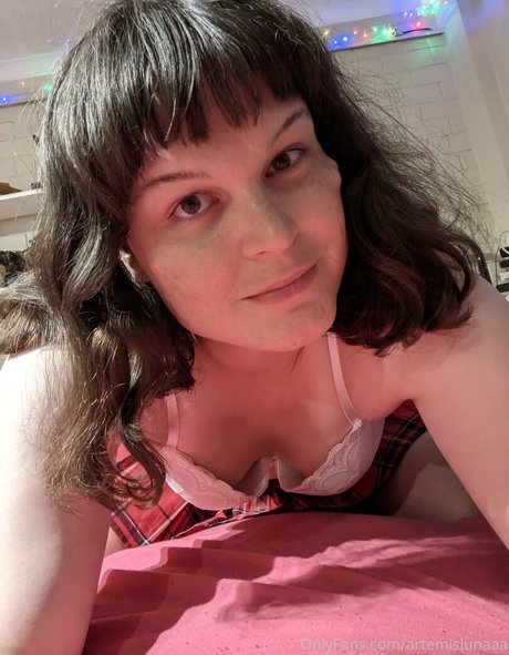 Artemislunaaa