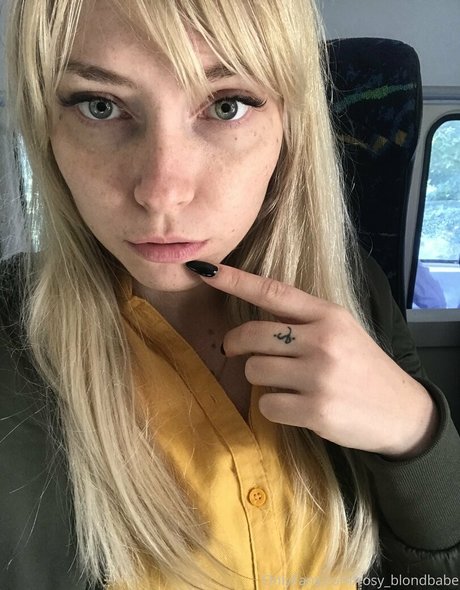 Rosyblondbabe