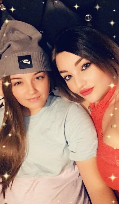 Twonaughtysisters