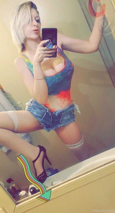 Sofieyoungxxx