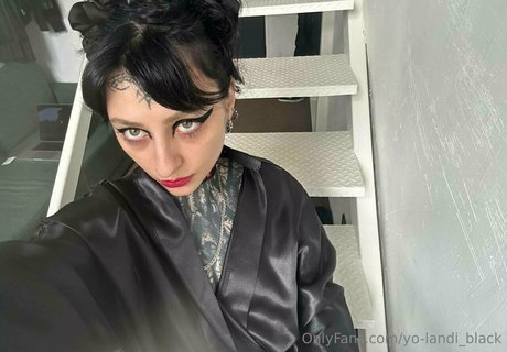 Yolandiblack