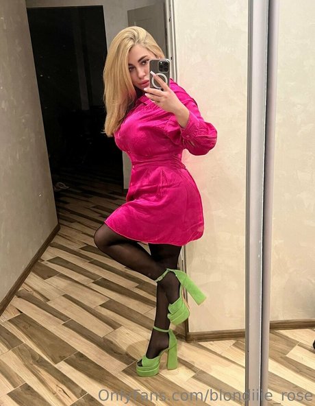 Blondiiierose