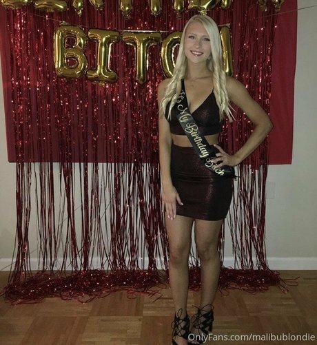Freshmanblondie18