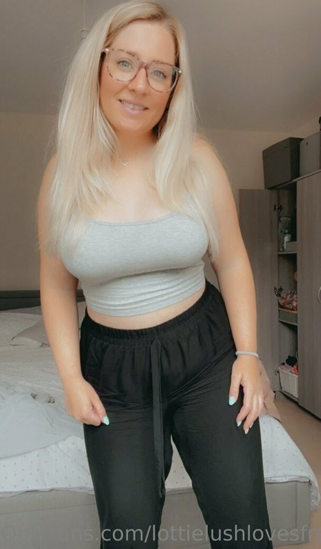 Lottielushlovesfree