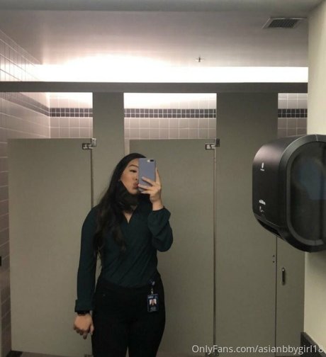 Asianbbygirl18