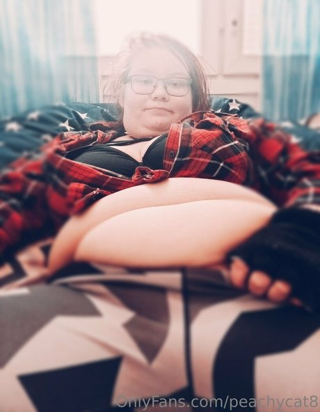 Peachycat8