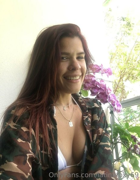 Latinafoxy69
