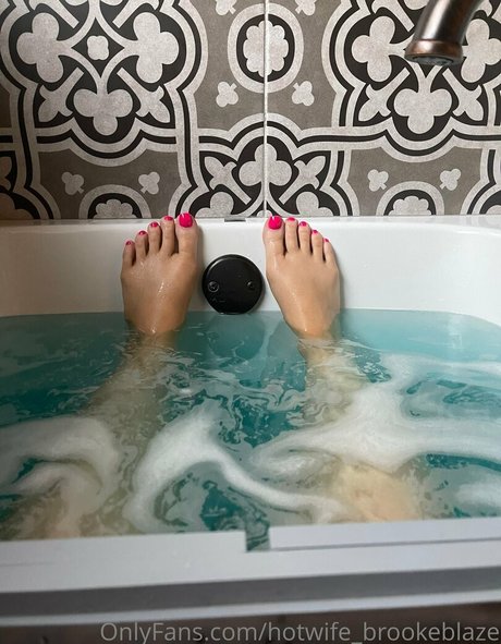 Hotwifebrookeblaze