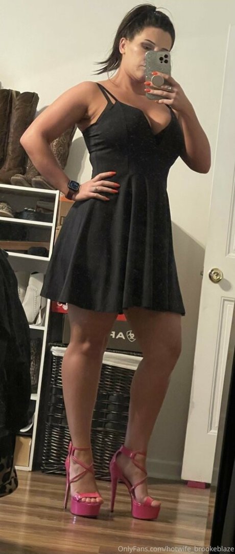 Hotwifebrookeblaze