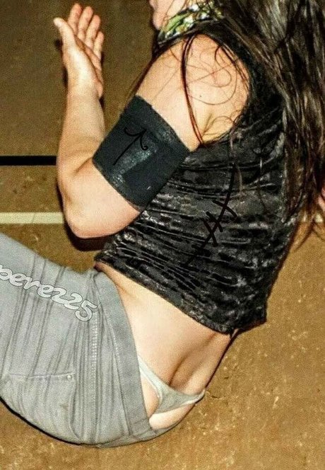 Nikki Cross