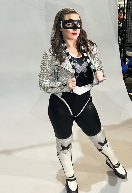 Nikki Cross
