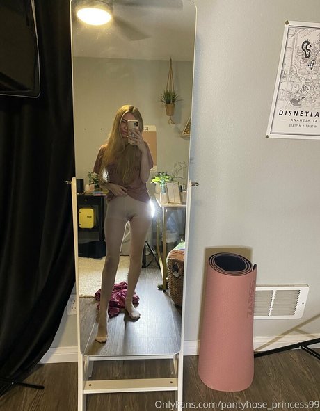 Pantyhoseprincess99