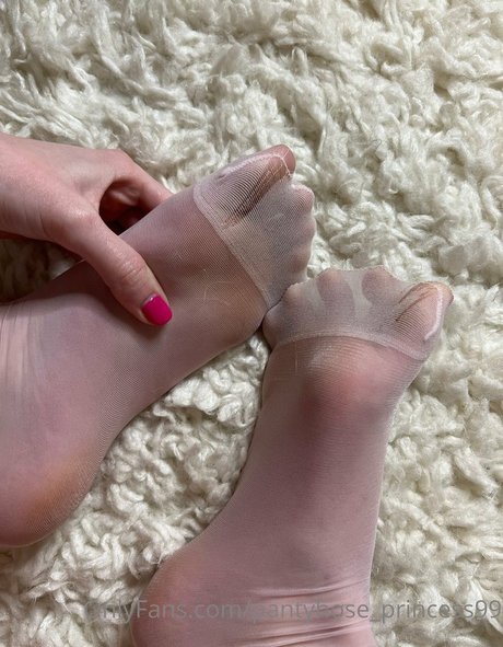 Pantyhoseprincess99